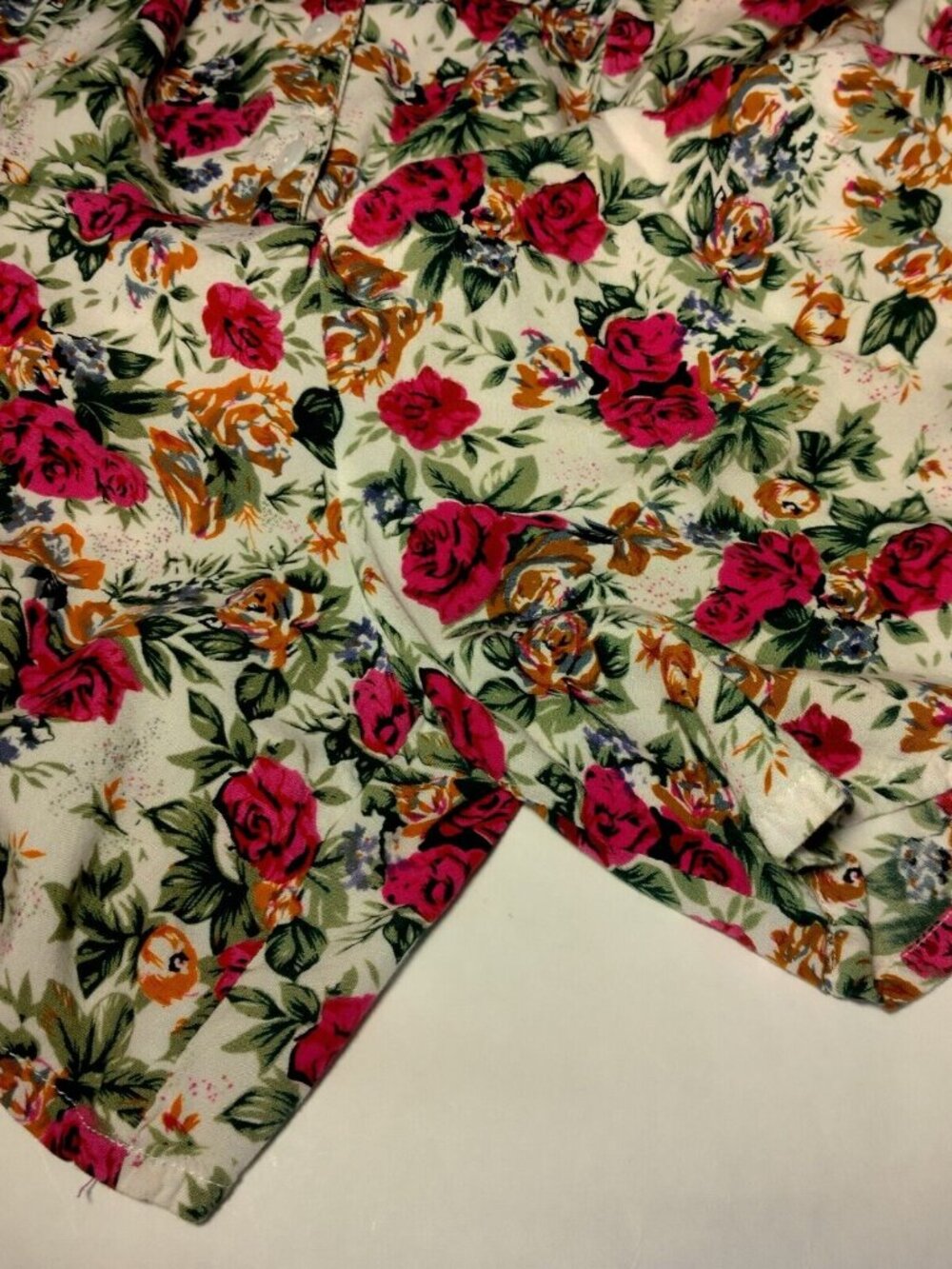 Vintage 1990s Bermuda Run Romper M White Pink Floral Rayon Shorts Tie Pleated - Picture 11 of 16